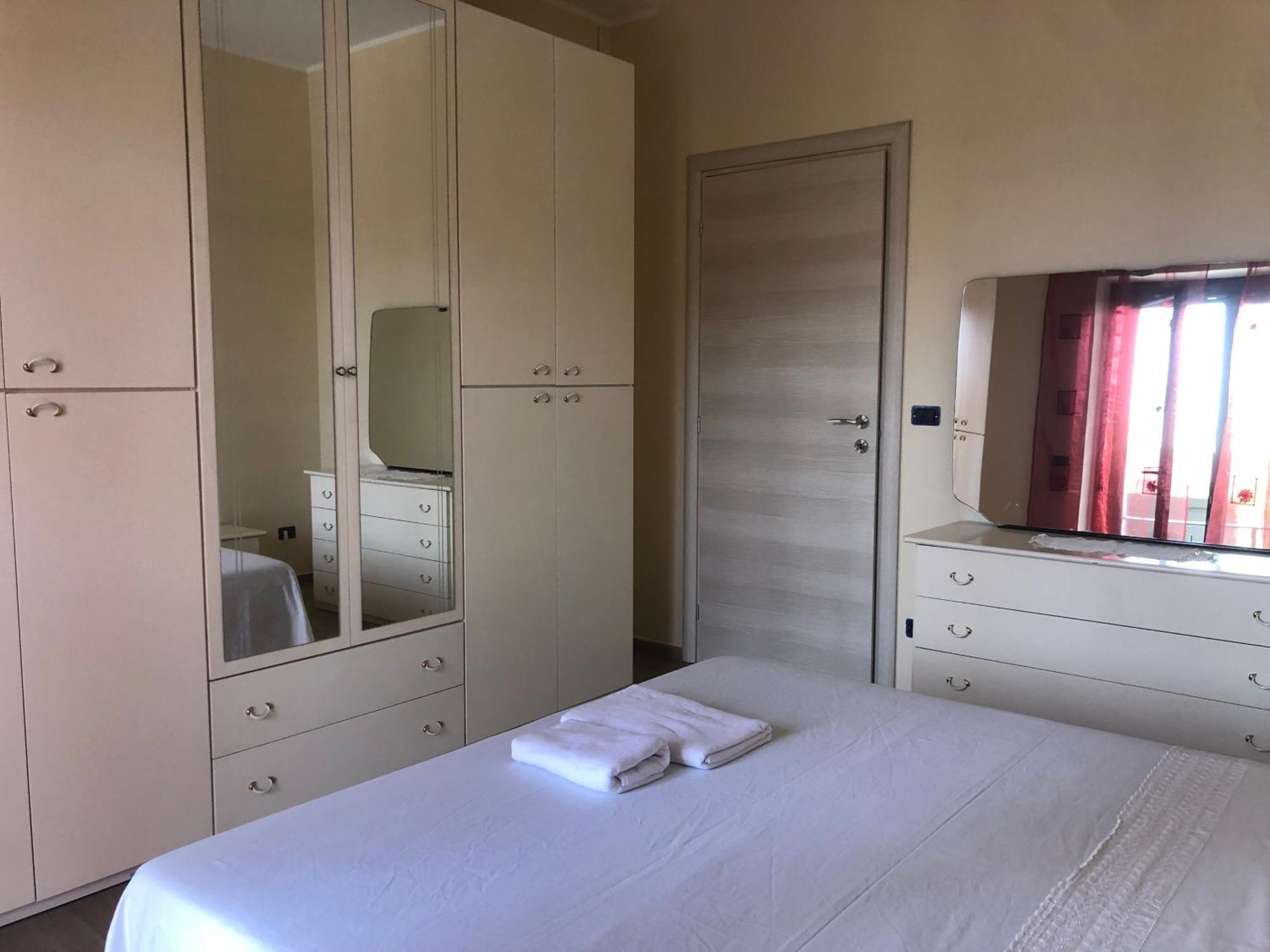Stanze Private In Guest house Turin